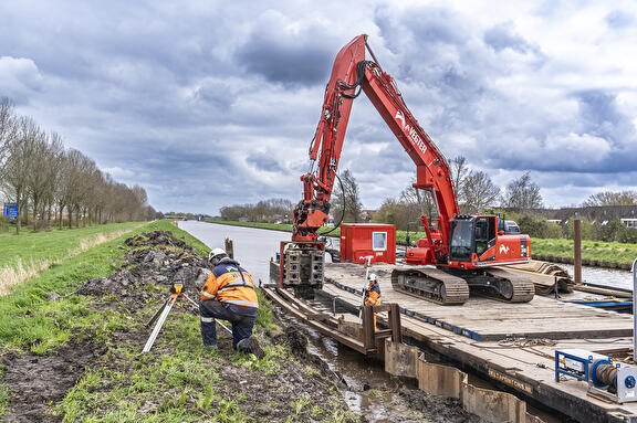 Vervangen damwand winschoterdiep